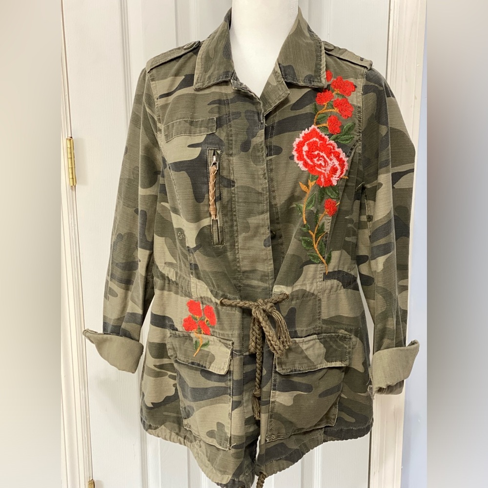 Torrid Camouflage jacket with red rose accent 🌹